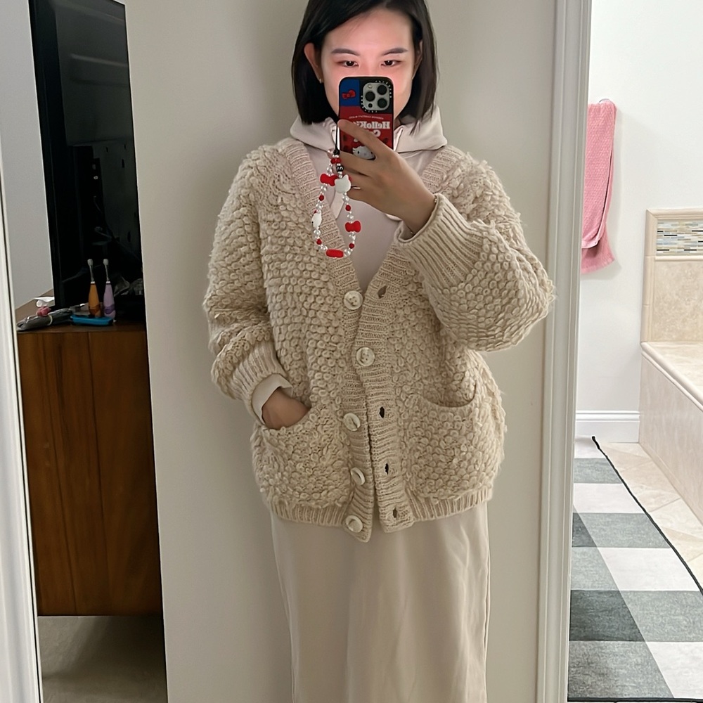 White curly cardigan - wool blended
